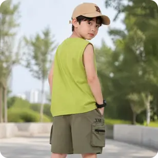 同一套服装生成的第 5 种模特动作效果
